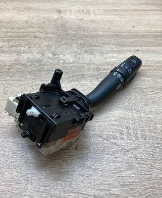 Toyota Avensis T250 Indicator stalk 173650A 8414005110 173795