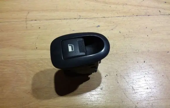 Citroen Xsara Electric window control switch 2594301