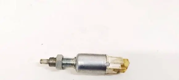Suzuki Grand Vitara II Brake pedal sensor switch 