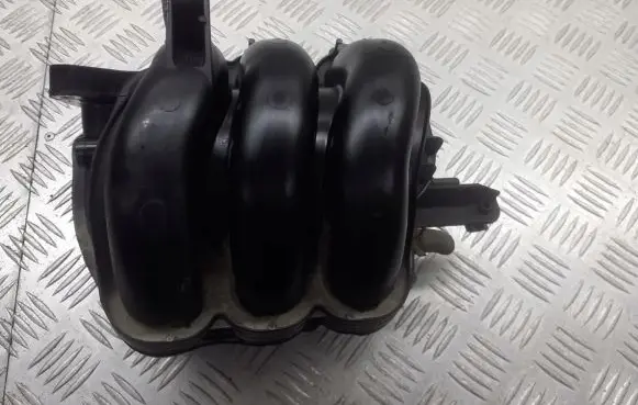 Citroen C1 Intake manifold