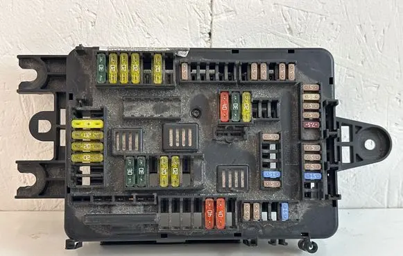 BMW 3 F30 F35 F31 Fuse module 9261110 926111002 19110000001