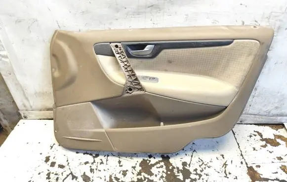 Volvo V70 Front door card panel trim 39961547