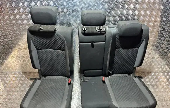 Volkswagen Tiguan Seat set VW26693