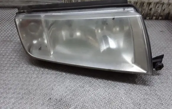 Skoda Fabia Mk1 (6Y) Headlight/headlamp