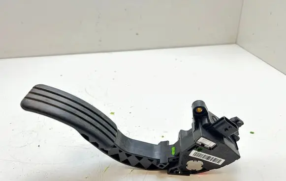 Renault Trafic III (X82) Accelerator throttle pedal 180020024R