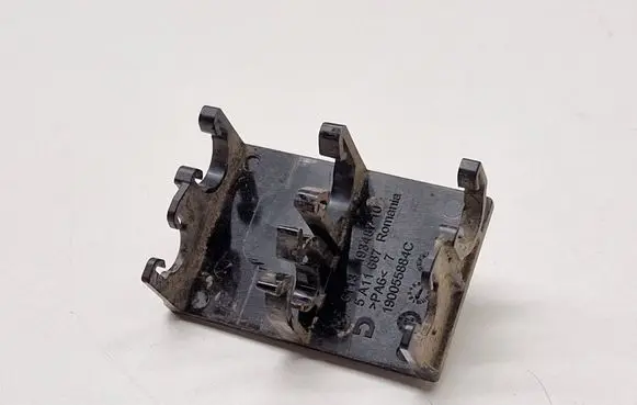 BMW 2 Active Tourer U06 Other exterior part 5A11687