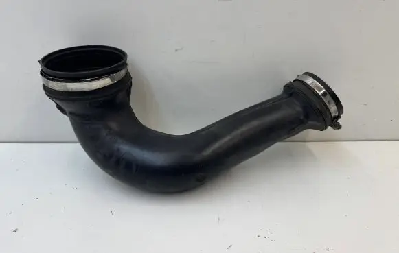 Land Rover Discovery 5 Turbo air intake inlet pipe/hose FPLA90619BD