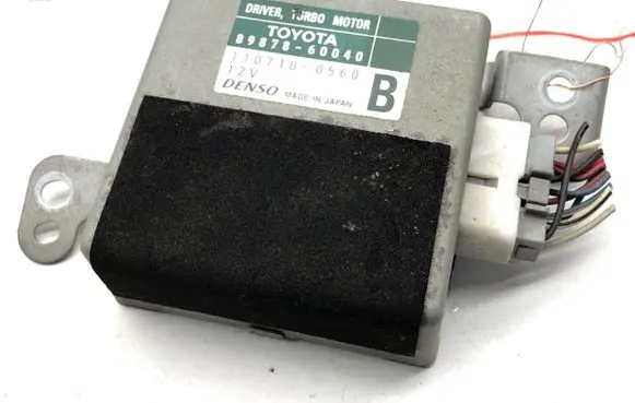 Toyota Land Cruiser (FJ75) Other control units/modules 8987860040