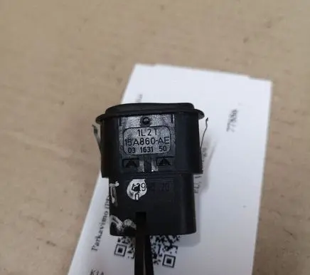 KIA Sorento Parking (PDC) sensor switch 15A860AE 42936