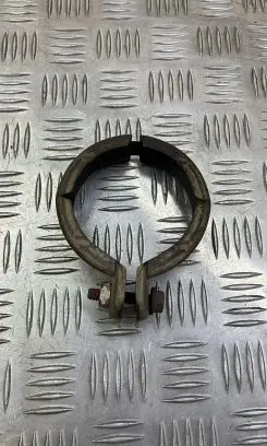 Mercedes-Benz E W212 Muffler pipe connector clamp A0009958902