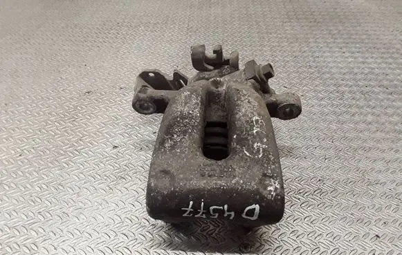 Opel Zafira B Rear brake caliper