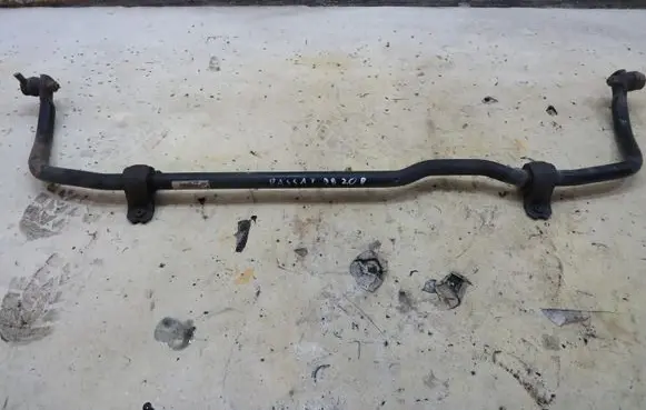 Volkswagen PASSAT B8 Front anti-roll bar/sway bar 3Q0411303K