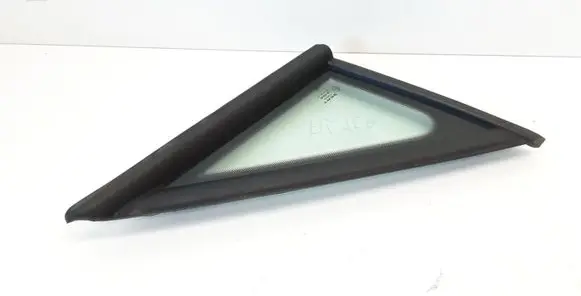 Seat Altea Front triangle window/glass 5P0845412