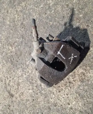 Volvo S40 Front brake caliper