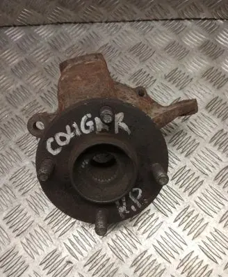 Ford Cougar Front wheel hub