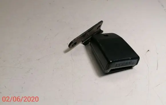 Renault Scenic I Rear seatbelt buckle 427284