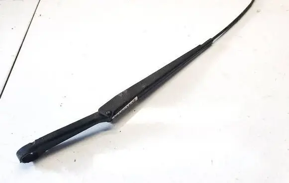 Front wiper blade arm