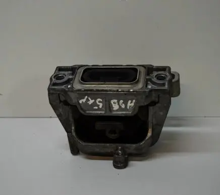 Volkswagen PASSAT B7 Engine mount bracket 1K0199262CE