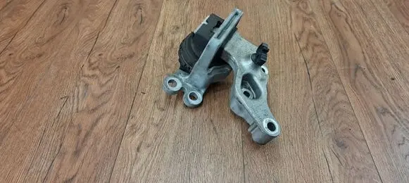 Renault Megane IV Engine mount bracket 112842617R