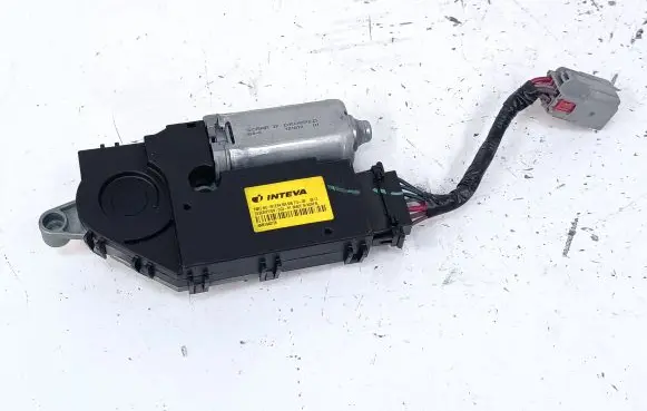 Chrysler Town u0026 Country V Sunroof motor/actuator 504696715