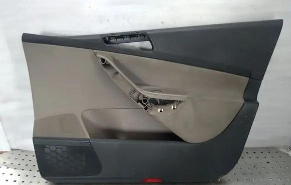 Volkswagen PASSAT B6 Front door card panel trim 3C1867012 0721407864