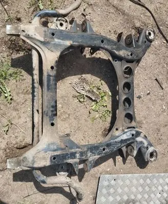 Audi Q7 4L Front subframe 