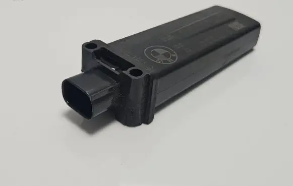 BMW X5 E70 Tire pressure sensor 6771043 002BE00001 820100902
