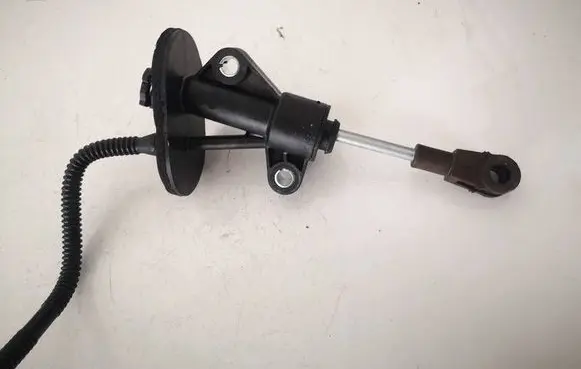 Fiat Tipo Clutch master cylinder 55190994
