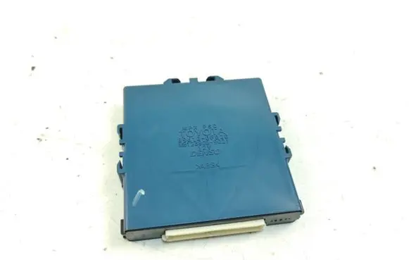 Toyota Corolla Verso AR10 Combustion control unit/module 896180F020 MB1238009021