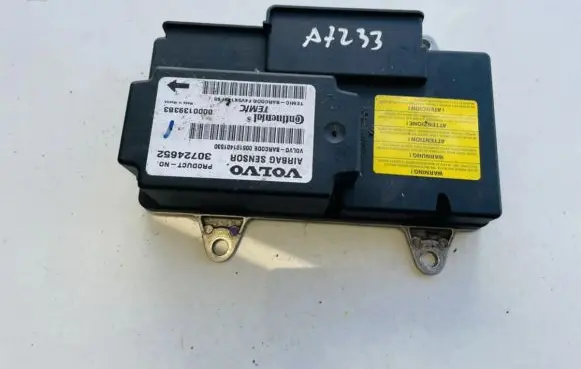 Volvo V50 Airbag control unit/module 30724652 005101401530