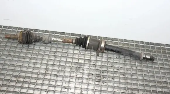 Toyota Avensis T270 Front driveshaft