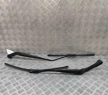 Land Rover Discovery Sport Windshield/front glass wiper blade FK7217526BA FK7217528BA