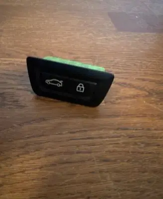 BMW 5 F10 F11 Tailgate/boot open switch button 916264504