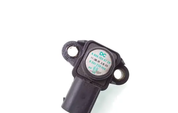 Mercedes-Benz E W212 Air pressure sensor A0061539728 0261230190