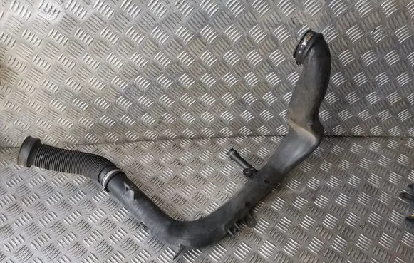 Opel Meriva A Air intake hose/pipe 13105267 FT0023935