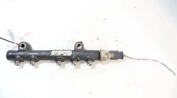 Peugeot 308 Fuel main line pipe