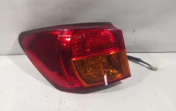 Lexus IS 220D-250-350 Rear/tail lights