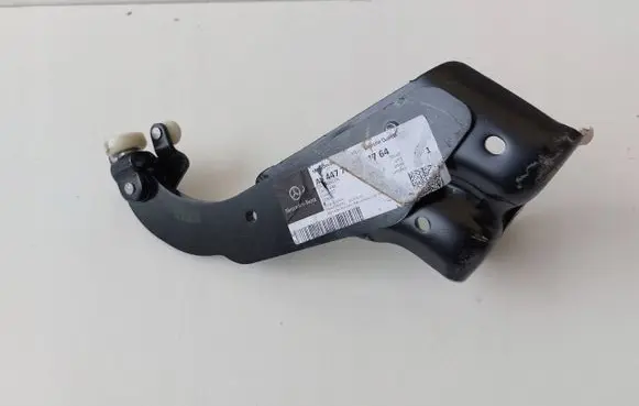 Mercedes-Benz Vito Viano W447 Sliding door upper top rail 4477600547