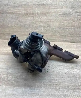 Volkswagen Caddy Turbo 03L253016T 7786882 03L131111J