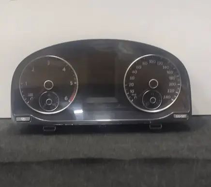 Volkswagen Caddy Speedometer (instrument cluster) 2K0920865A VDD0242409 1019012814