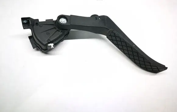 Volkswagen Touareg II Accelerator throttle pedal 7L0723507E