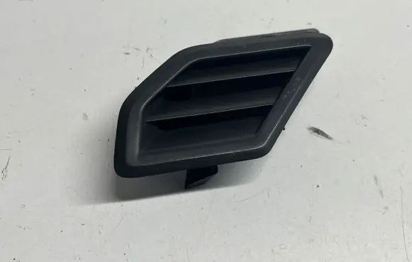 Volvo V70 Dash center air vent grill 9165755