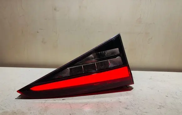 Skoda Kodiaq Tailgate rear/tail lights 565945307B