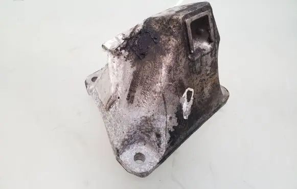 BMW 5 F10 F11 Engine mounting bracket 6781242 22116781242