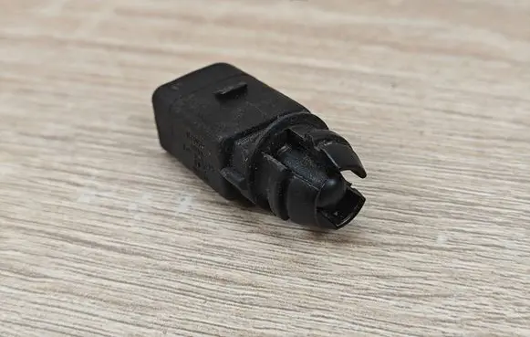 Audi A7 S7 4G Outside/exterior temperature sensor 8Z0820535