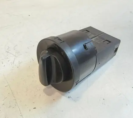 Volkswagen PASSAT B5.5 Light switch 1C0941531