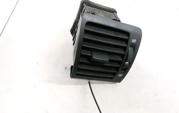 KIA Sorento Dash center air vent grill 974903E000 97490-3E000