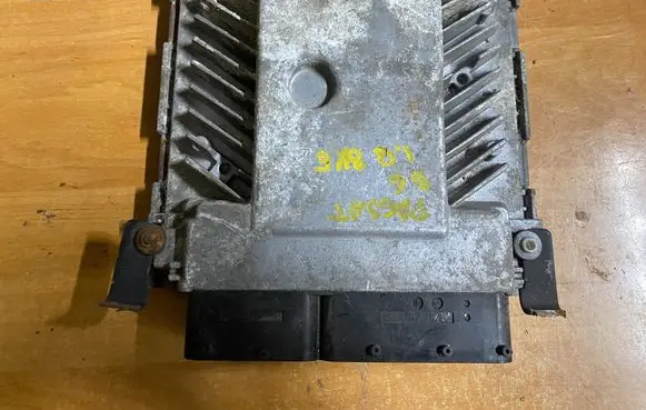 Volkswagen PASSAT B6 Engine control unit/module 03G906018EM 5WP45562AE