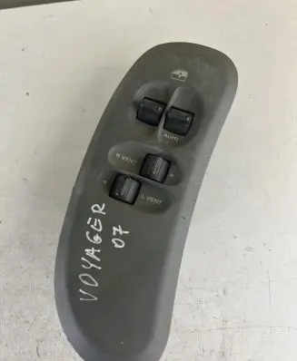 Chrysler Grand Voyager IV Electric window control switch 746754914 0SM751D5AB 04685780AB