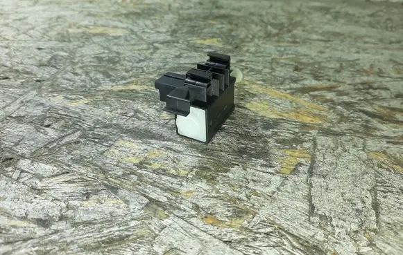 Clutch pedal sensor